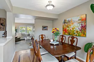 10673 Sherman Dr, Eden Prairie, MN 55347 - Photo 8