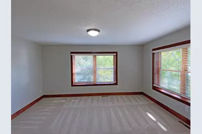 11405 W Laketowne Drive, Albertville, MN 55301 - Photo 18