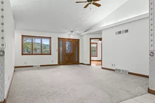 525 S 14th St, La Crescent, MN 55947 - Photo 34