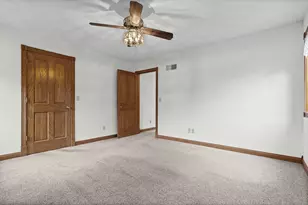 525 S 14th St, La Crescent, MN 55947 - Photo 40