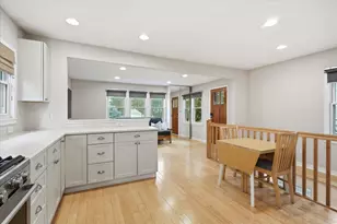 1264 Hoyt Ave W, Saint Paul, MN 55108 - Photo 4