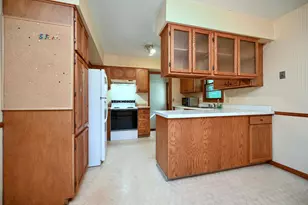 1659 Edgewood Rd, Winona, MN 55987 - Photo 2