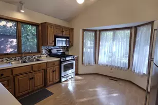 859 90th Ave NW, Coon Rapids, MN 55433 - Photo 4