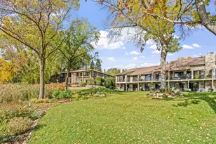 1299 Black Oaks Ct N, Plymouth, MN 55447 - Photo 20
