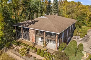 1299 Black Oaks Ct N, Plymouth, MN 55447 - Photo 16