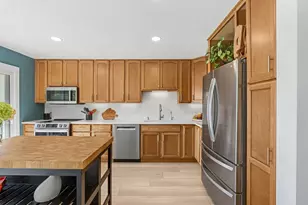 1299 Black Oaks Ct N, Plymouth, MN 55447 - Photo 6