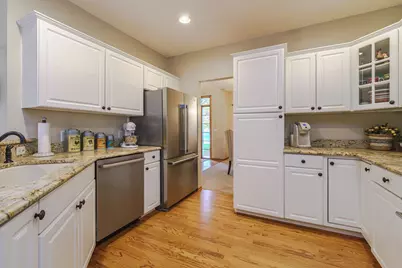 13563 Foxberry Road, Savage, MN 55378 - Photo 16