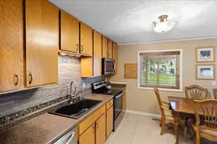 5424 Sanibel Dr, Minnetonka, MN 55343 - Photo 6