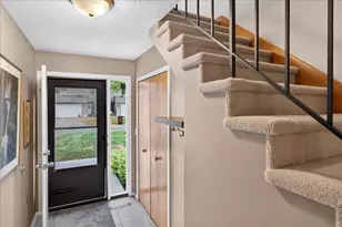 5424 Sanibel Dr, Minnetonka, MN 55343 - Photo 4