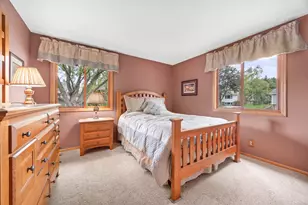 6805 Evergreen Ln N, Maple Grove, MN 55369 - Photo 10