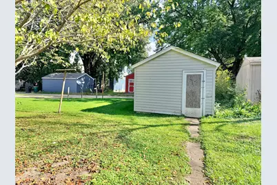 112 N 2nd Avenue, Albert Lea, MN 56007 - Photo 4