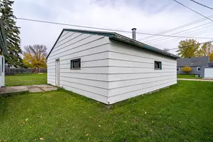 313 Lincoln Ave, Crookston, MN 56716 - Photo 6