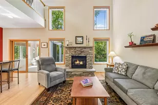 9780 Cupola Ln, Eden Prairie, MN 55347 - Photo 12