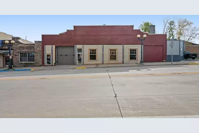 321 W Lake Street, Chisholm, MN 55719 - Photo 1