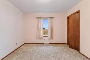 11619 Plitzuweit Rd, Caledonia, MN 55921 - Photo 14