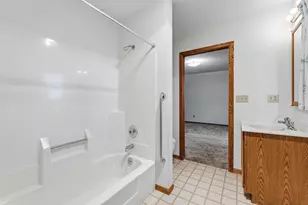 11619 Plitzuweit Rd, Caledonia, MN 55921 - Photo 12
