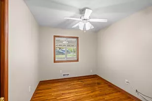 1086 Lowell Dr, Apple Valley, MN 55124 - Photo 18