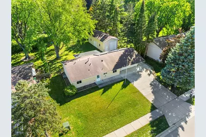 1086 Lowell Drive, Apple Valley, MN 55124 - Photo 2