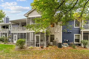 10932 Quebec Ave S, Bloomington, MN 55438 - Photo 6