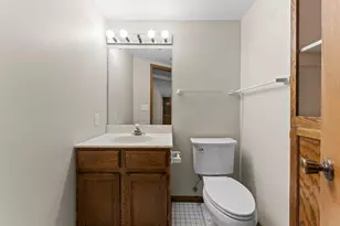 12575 Fescue Ct, Eden Prairie, MN 55347 - Photo 64