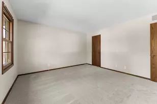 12575 Fescue Ct, Eden Prairie, MN 55347 - Photo 30