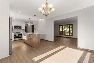 12575 Fescue Ct, Eden Prairie, MN 55347 - Photo 16