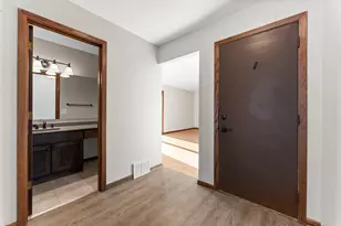 12575 Fescue Ct, Eden Prairie, MN 55347 - Photo 38