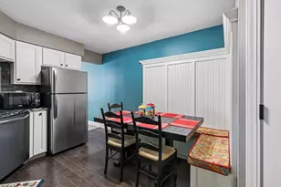 3801 W 98th St, Bloomington, MN 55431 - Photo 22