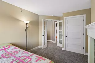 3801 W 98th St, Bloomington, MN 55431 - Photo 32
