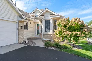 16345 Crystal Hills Cir, Lakeville, MN 55044 - Photo 4