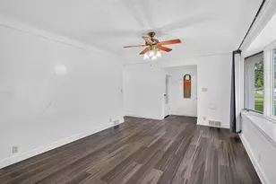 790 Nevada Ave E, Saint Paul, MN 55106 - Photo 10