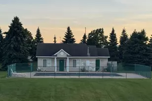 3738 131st Ln NW, Coon Rapids, MN 55448 - Photo 2