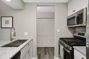 6710 Vernon Ave S, Edina, MN 55436 - Photo 14