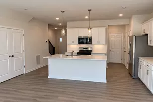 17978 Genoa Dr, Lakeville, MN 55044 - Photo 2