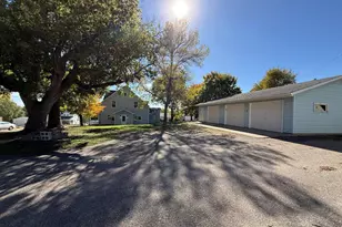 103 1st Street N, Evansville, MN 56339 - Photo 2