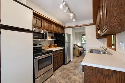 37 Marie Avenue E, West Saint Paul, MN 55118 - Photo 2