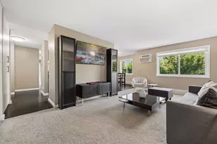 333 8th Street SE, Minneapolis, MN 55414 - Photo 2