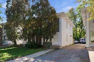 827 Weeks Ave SE, Minneapolis, MN 55414 - Photo 1