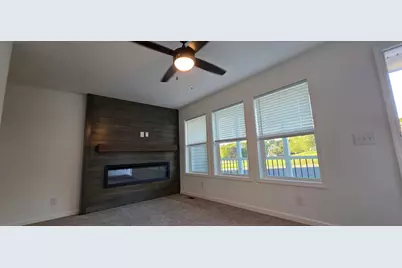 409 W Clark Street, Albert Lea, MN 56007 - Photo 2