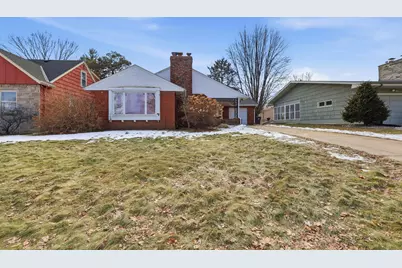 1030 Hyacinth Avenue E, Saint Paul, MN 55106 - Photo 2