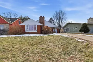 1030 Hyacinth Ave E, Saint Paul, MN 55106 - Photo 2