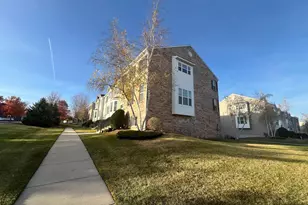 10113 Indigo Dr, Eden Prairie, MN 55347 - Photo 4