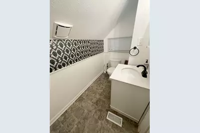 308 Stevens Street W, Saint Paul, MN 55107 - Photo 14