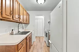 8045 Xerxes Ave S, Bloomington, MN 55431 - Photo 6