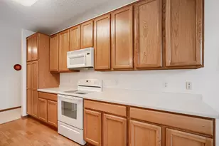 15001 Burnhaven Dr, Burnsville, MN 55306 - Photo 18