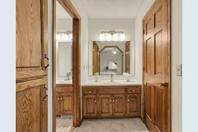 1528 Briarknoll Drive, Arden Hills, MN 55112 - Photo 34