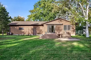 1938 Edgerton St, Maplewood, MN 55117 - Photo 36