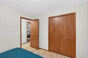 1938 Edgerton St, Maplewood, MN 55117 - Photo 20