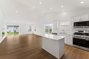 7473 Lotus Ln, Lino Lakes, MN 55038 - Photo 4