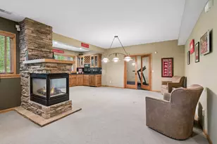 9001 Springwood Dr, Woodbury, MN 55125 - Photo 34